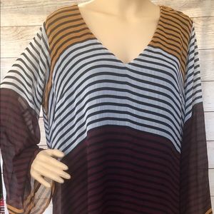 ⭐️⭐️ECI NY Plus Size Tunic